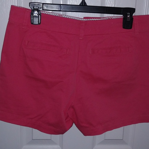 Crown and Ivy shorts sz 8P - Picture 2 of 3